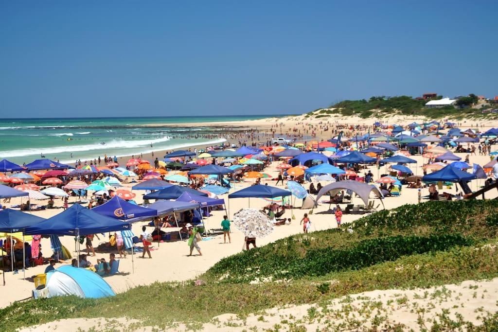 Beachfront Villa African Queen 11Beds Jeffreysbaai Buitenkant foto
